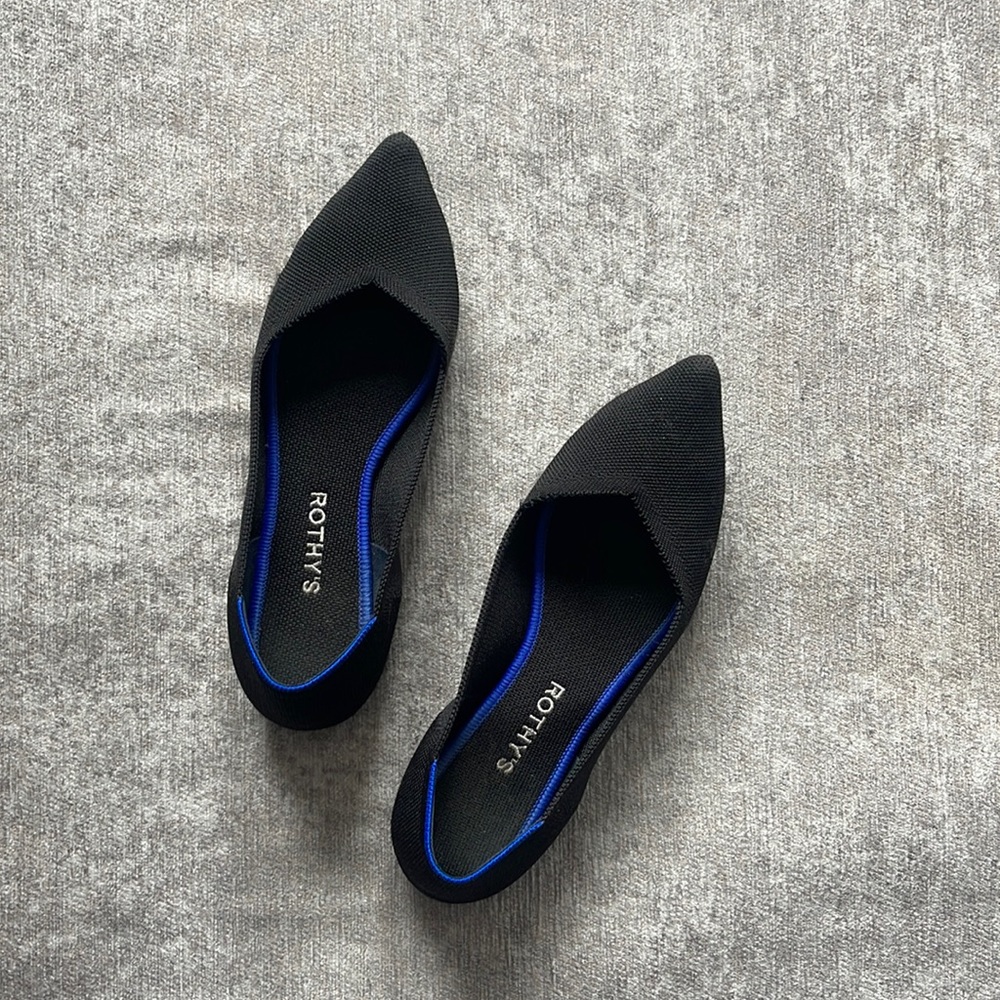 Rothys The Point in Black Solid